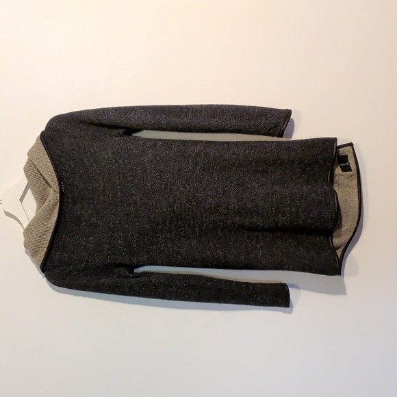 URKU reversible tan and black cowl neck sweater - size sml/med - Picture 11 of 11